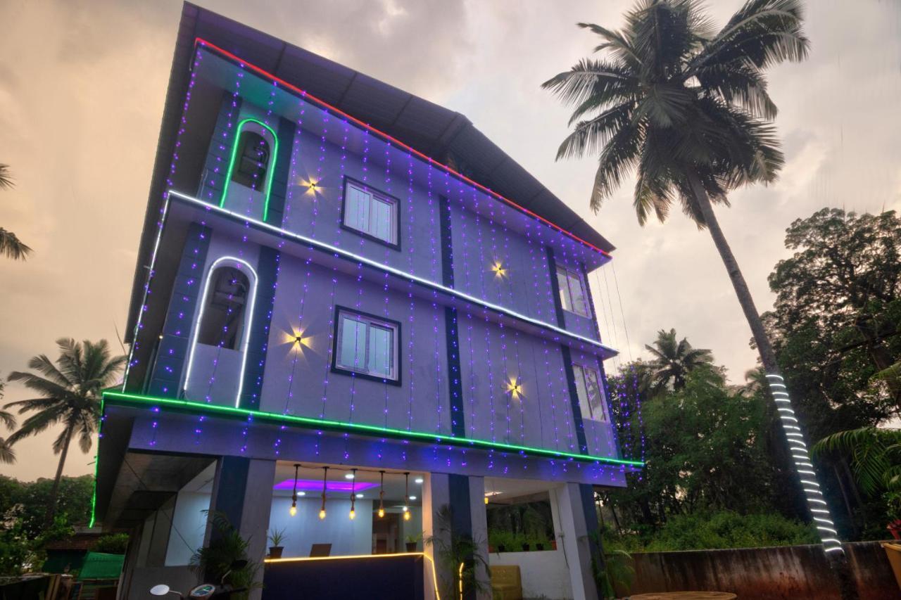 Hotel Explorer Calangute Exterior photo